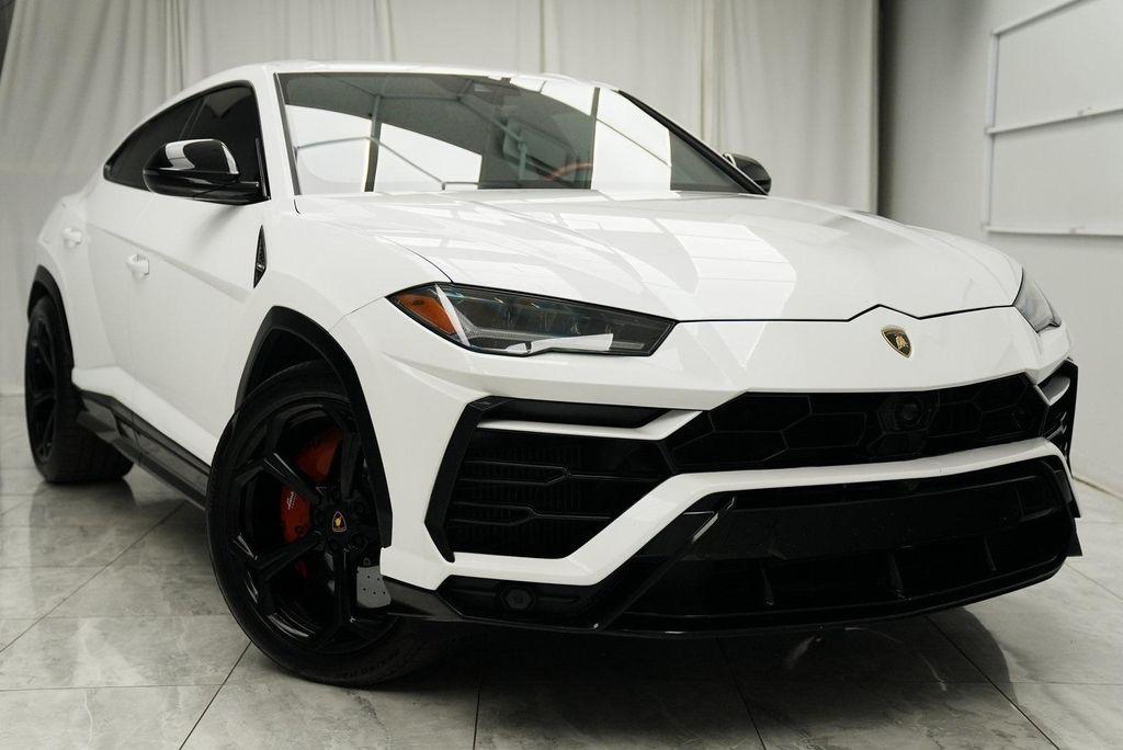 used 2022 Lamborghini Urus car, priced at $199,900