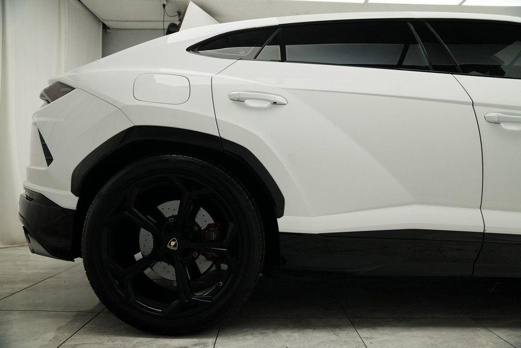 used 2022 Lamborghini Urus car, priced at $199,900
