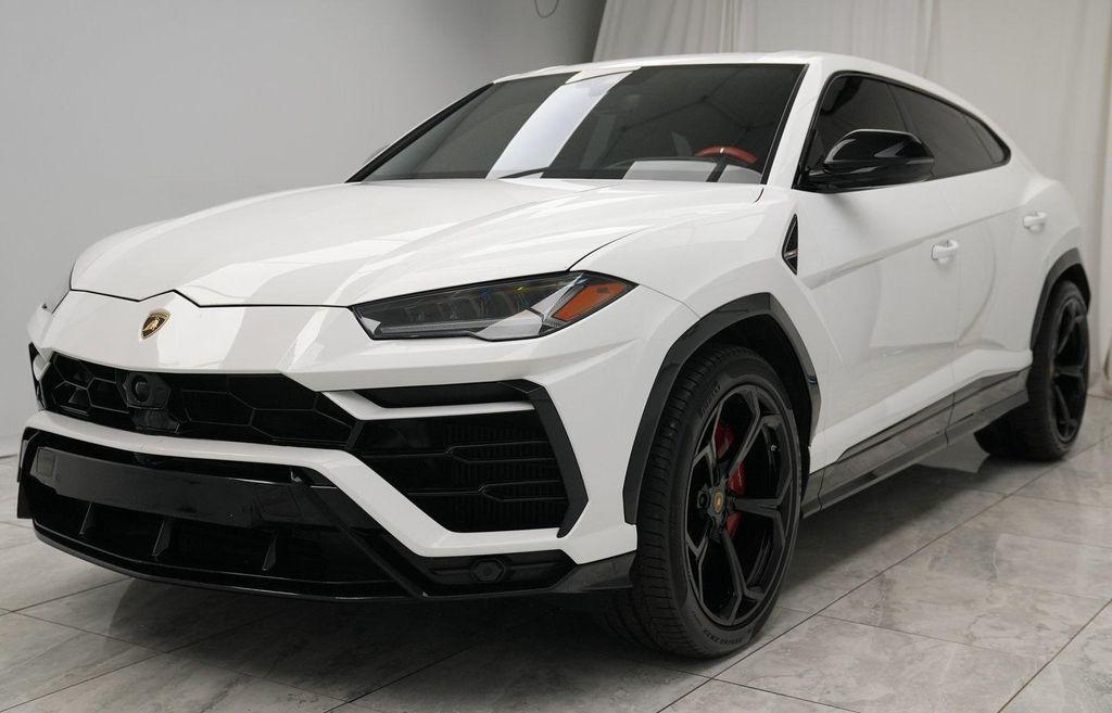 used 2022 Lamborghini Urus car, priced at $199,900