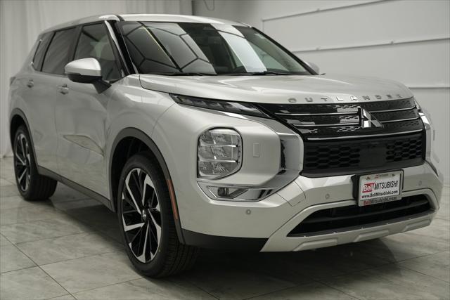 new 2024 Mitsubishi Outlander car, priced at $38,070