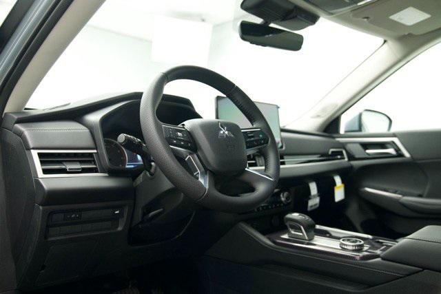 new 2025 Mitsubishi Outlander car, priced at $37,100