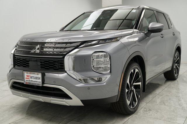 used 2024 Mitsubishi Outlander car, priced at $33,500