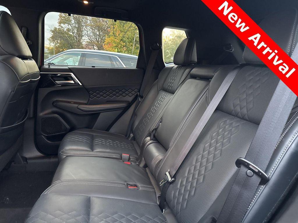 used 2024 Mitsubishi Outlander car, priced at $27,900