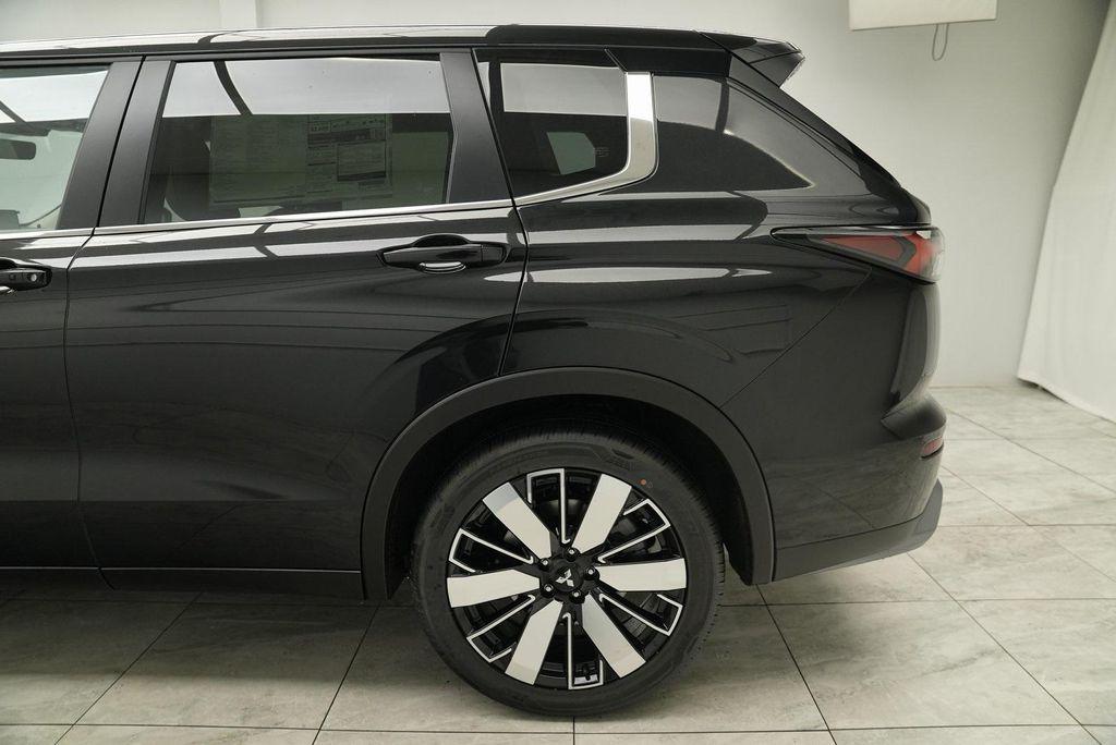 new 2025 Mitsubishi Outlander car, priced at $37,160