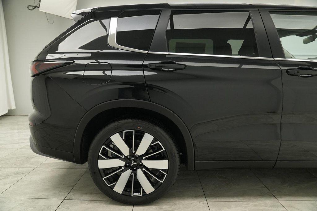 new 2025 Mitsubishi Outlander car, priced at $37,160