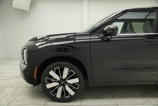 new 2025 Mitsubishi Outlander car, priced at $37,160