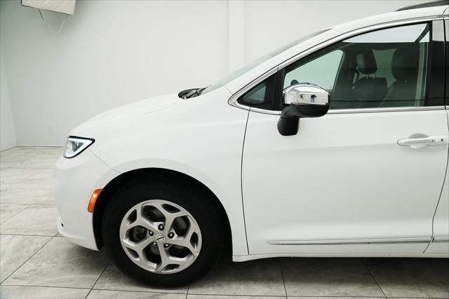 used 2023 Chrysler Pacifica car, priced at $27,700