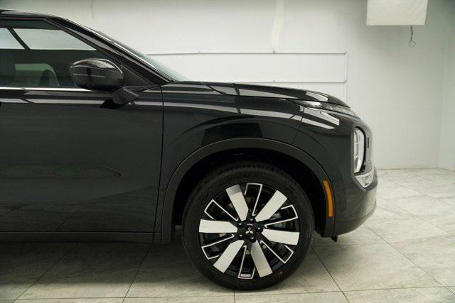 new 2025 Mitsubishi Outlander car, priced at $37,160