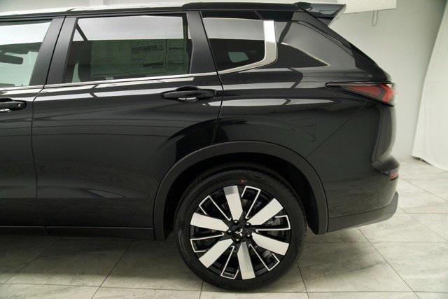 new 2025 Mitsubishi Outlander car, priced at $37,160