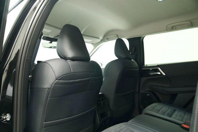 new 2025 Mitsubishi Outlander car, priced at $37,160
