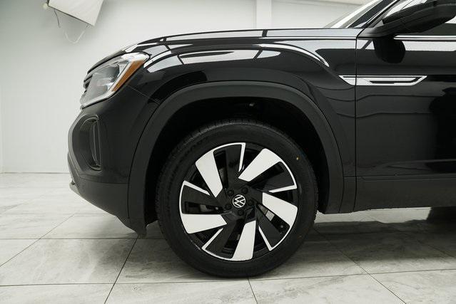used 2024 Volkswagen Atlas Cross Sport car, priced at $28,900