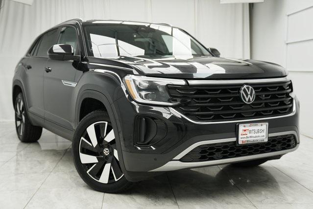 used 2024 Volkswagen Atlas Cross Sport car, priced at $28,900