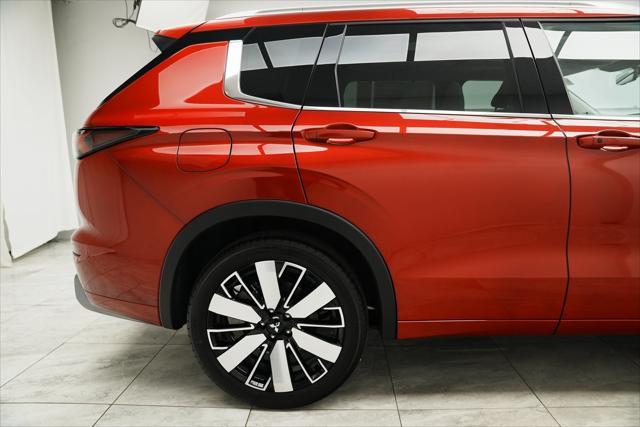 new 2025 Mitsubishi Outlander car, priced at $42,275