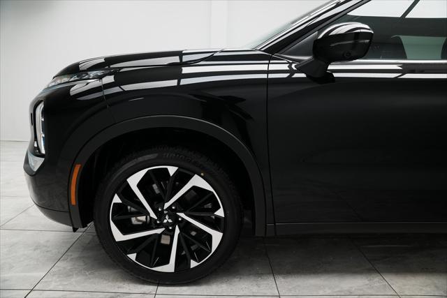 used 2024 Mitsubishi Outlander car, priced at $28,900