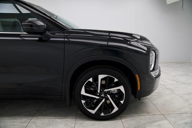 used 2024 Mitsubishi Outlander car, priced at $26,500