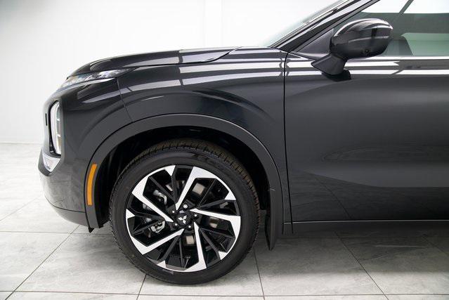 used 2024 Mitsubishi Outlander car, priced at $26,500