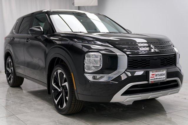 used 2024 Mitsubishi Outlander car, priced at $26,500