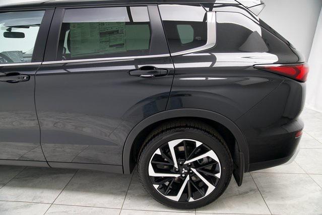 used 2024 Mitsubishi Outlander car, priced at $26,500
