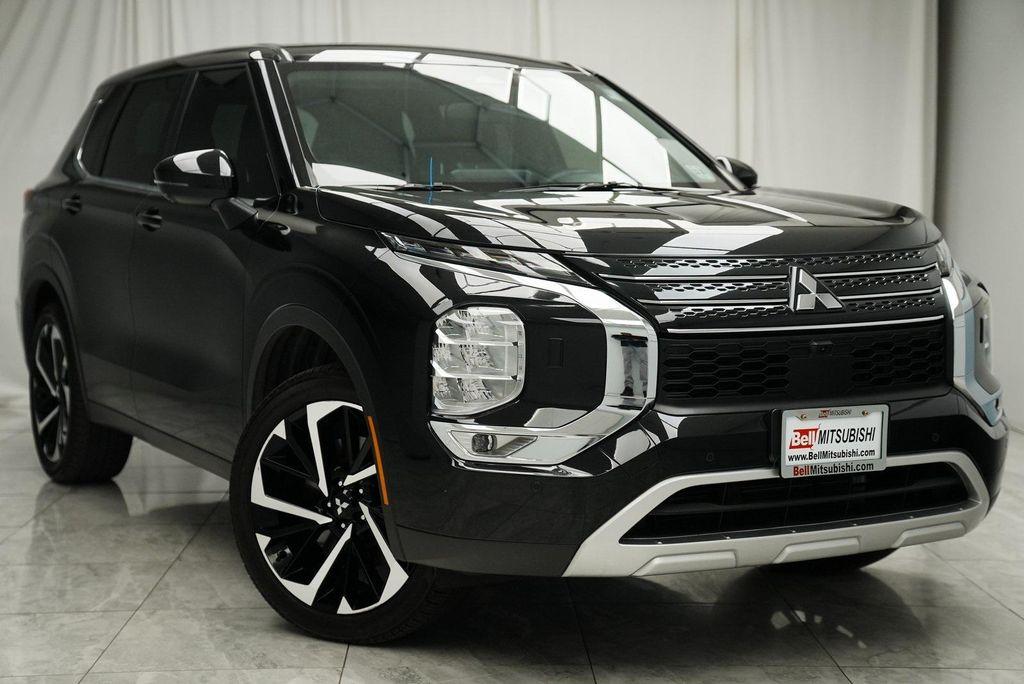 used 2022 Mitsubishi Outlander car, priced at $24,500