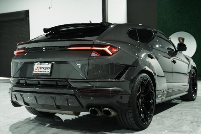 used 2024 Lamborghini Urus car, priced at $289,995