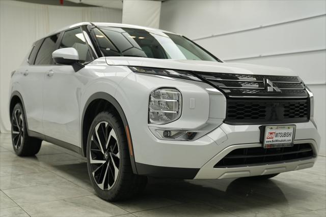 used 2023 Mitsubishi Outlander car, priced at $22,300