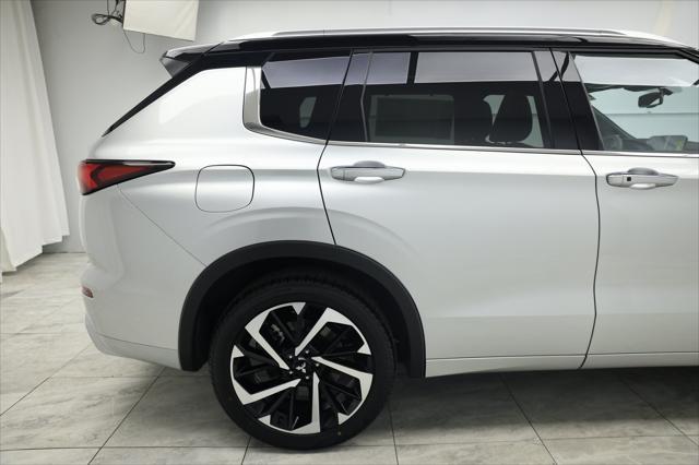 new 2024 Mitsubishi Outlander car, priced at $42,170