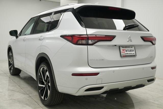 new 2024 Mitsubishi Outlander car, priced at $39,905