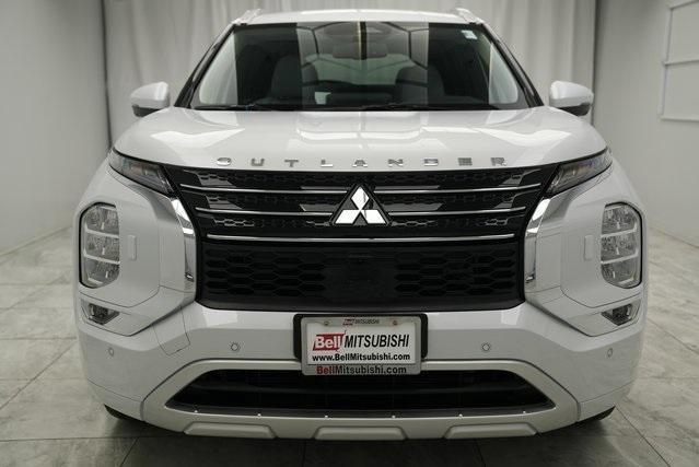 new 2024 Mitsubishi Outlander car, priced at $39,905