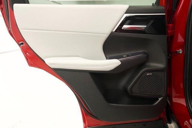 new 2025 Mitsubishi Outlander car, priced at $37,415