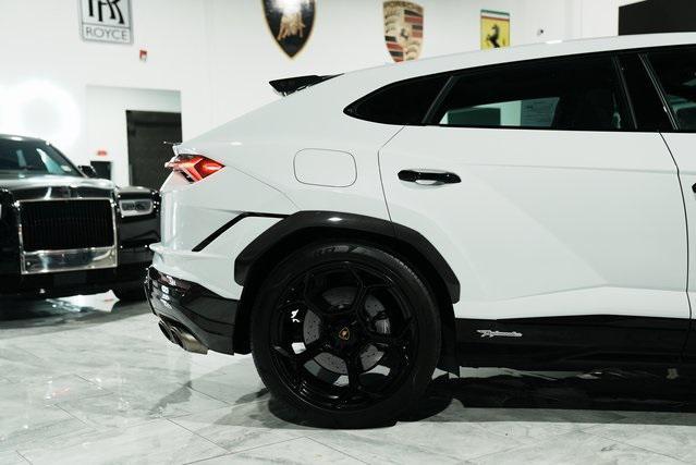 used 2024 Lamborghini Urus car, priced at $299,995