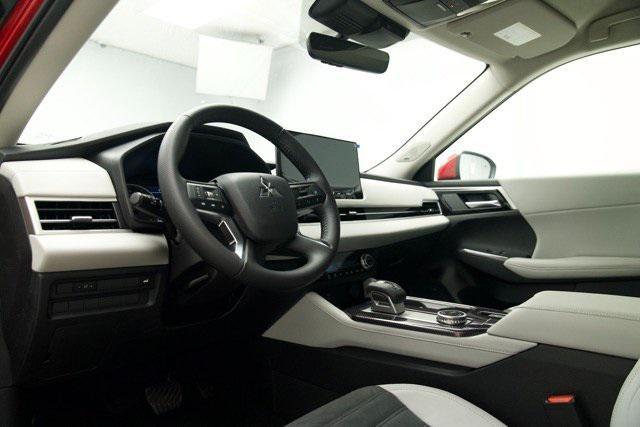 new 2025 Mitsubishi Outlander car, priced at $40,665