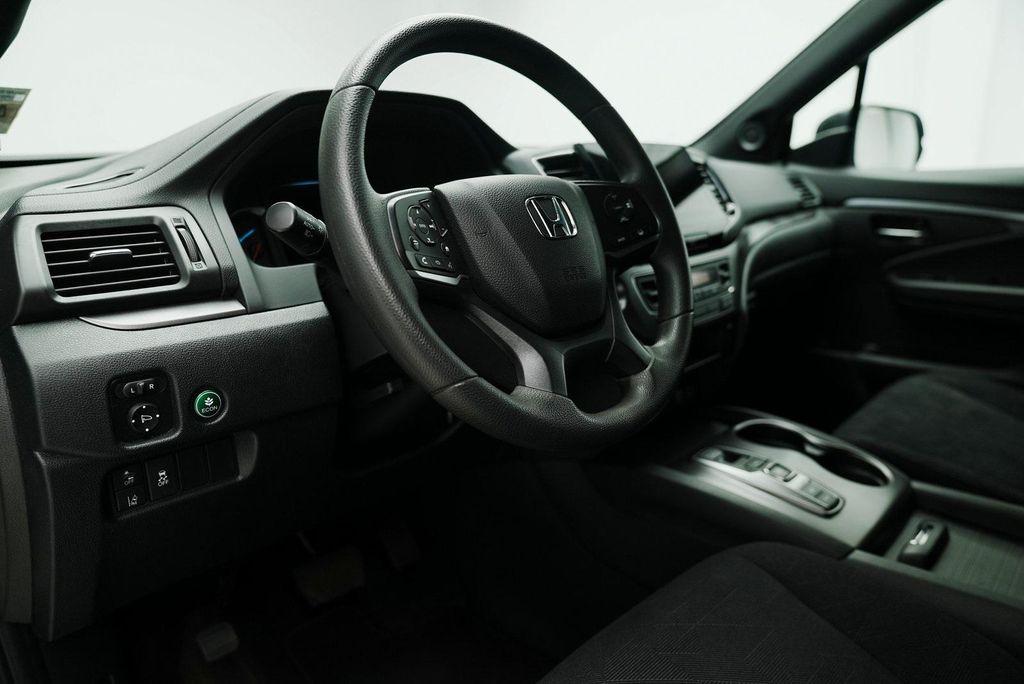 used 2022 Honda Pilot car, priced at $29,900