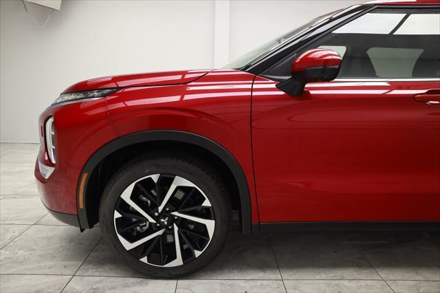 new 2024 Mitsubishi Outlander car, priced at $36,015