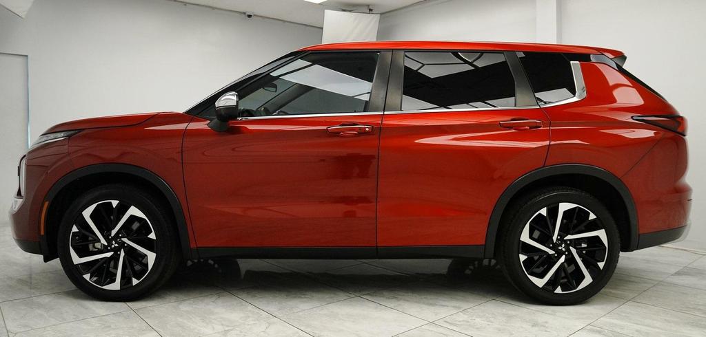 used 2022 Mitsubishi Outlander car, priced at $20,700