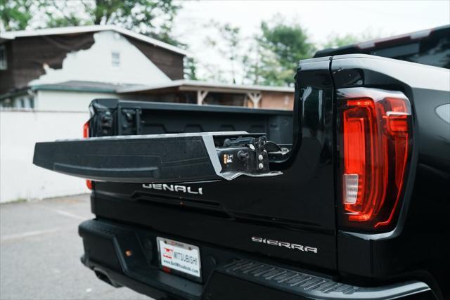 used 2021 GMC Sierra 1500 car, priced at $44,400
