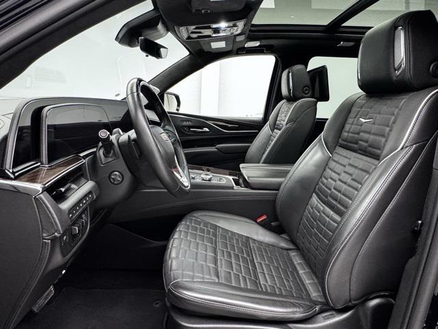 used 2023 Cadillac Escalade ESV car, priced at $76,995