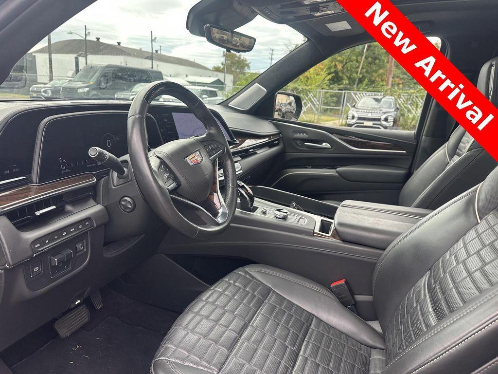 used 2023 Cadillac Escalade ESV car, priced at $76,995