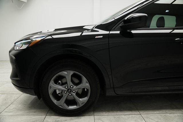 used 2023 Ford Escape car, priced at $28,500