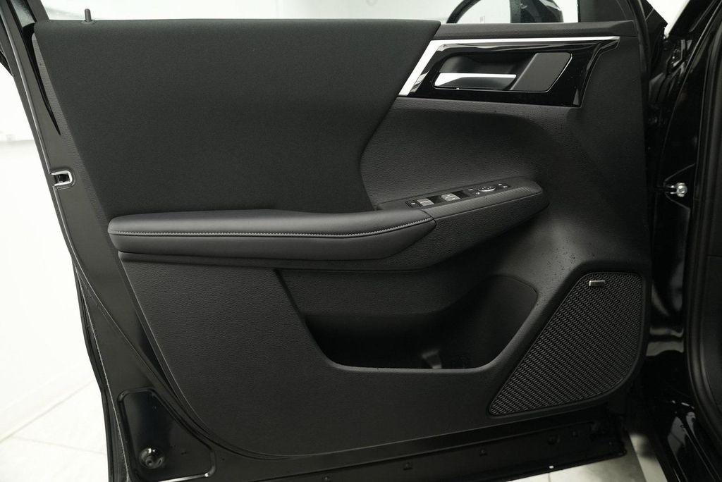 used 2025 Mitsubishi Outlander car, priced at $31,900