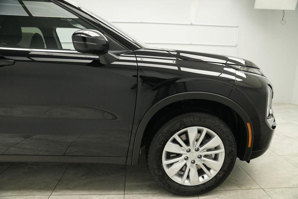 used 2025 Mitsubishi Outlander car, priced at $31,900
