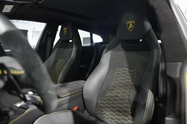 used 2022 Lamborghini Urus car, priced at $219,900