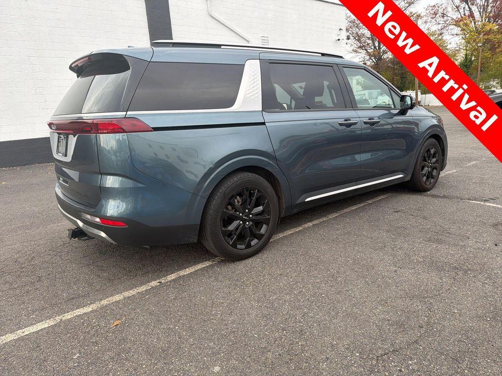 used 2024 Kia Carnival car, priced at $36,900