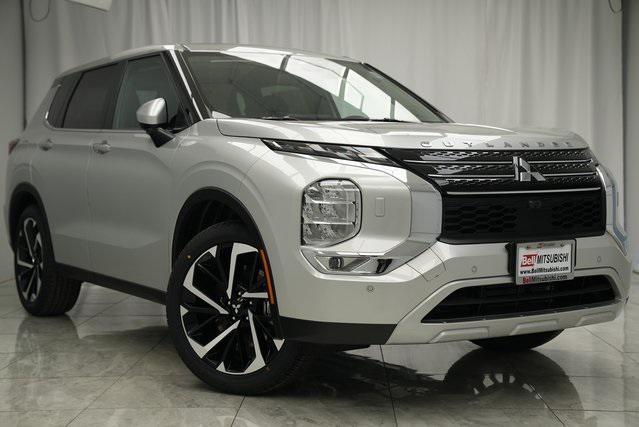 new 2024 Mitsubishi Outlander car, priced at $37,815