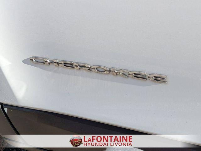 used 2019 Jeep Cherokee car, priced at $15,614