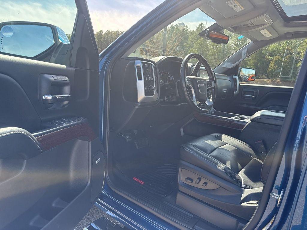 used 2018 GMC Sierra 1500 car, priced at $31,995