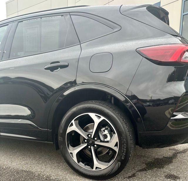 used 2023 Ford Escape car, priced at $27,998