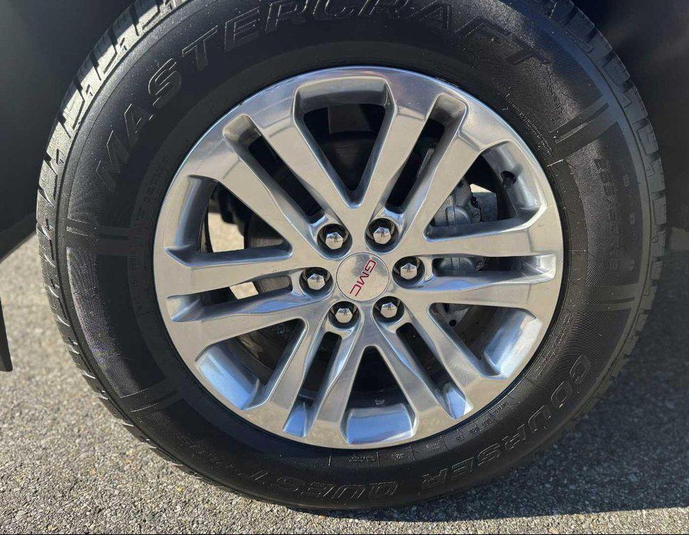 used 2018 GMC Canyon car, priced at $18,995