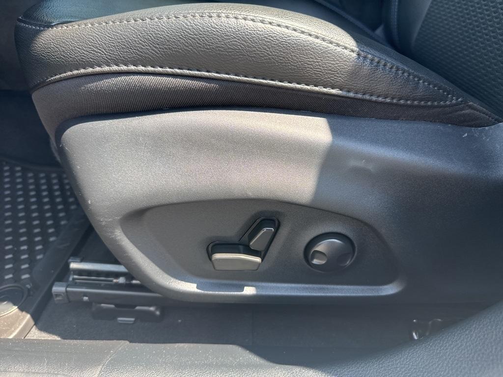 used 2022 Jeep Compass car, priced at $25,995