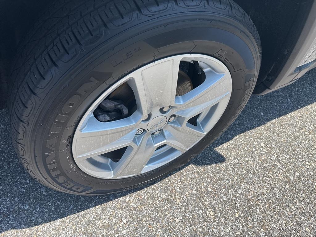 used 2022 Jeep Compass car, priced at $25,995