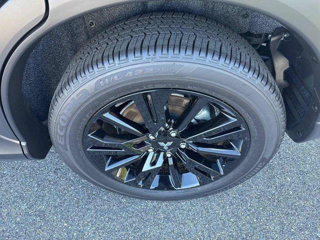 new 2025 Mitsubishi Eclipse Cross car, priced at $27,698